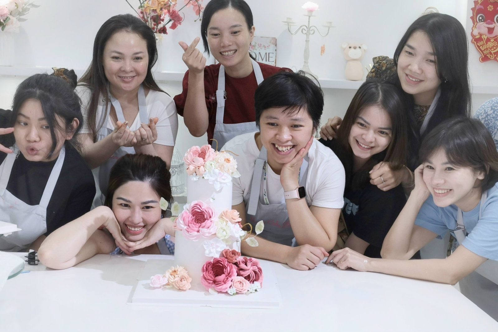 Học Làm Bánh Kem Có Khó Không? Giải Đáp Thắc Mắc Cho Người Mới Bắt Đầu